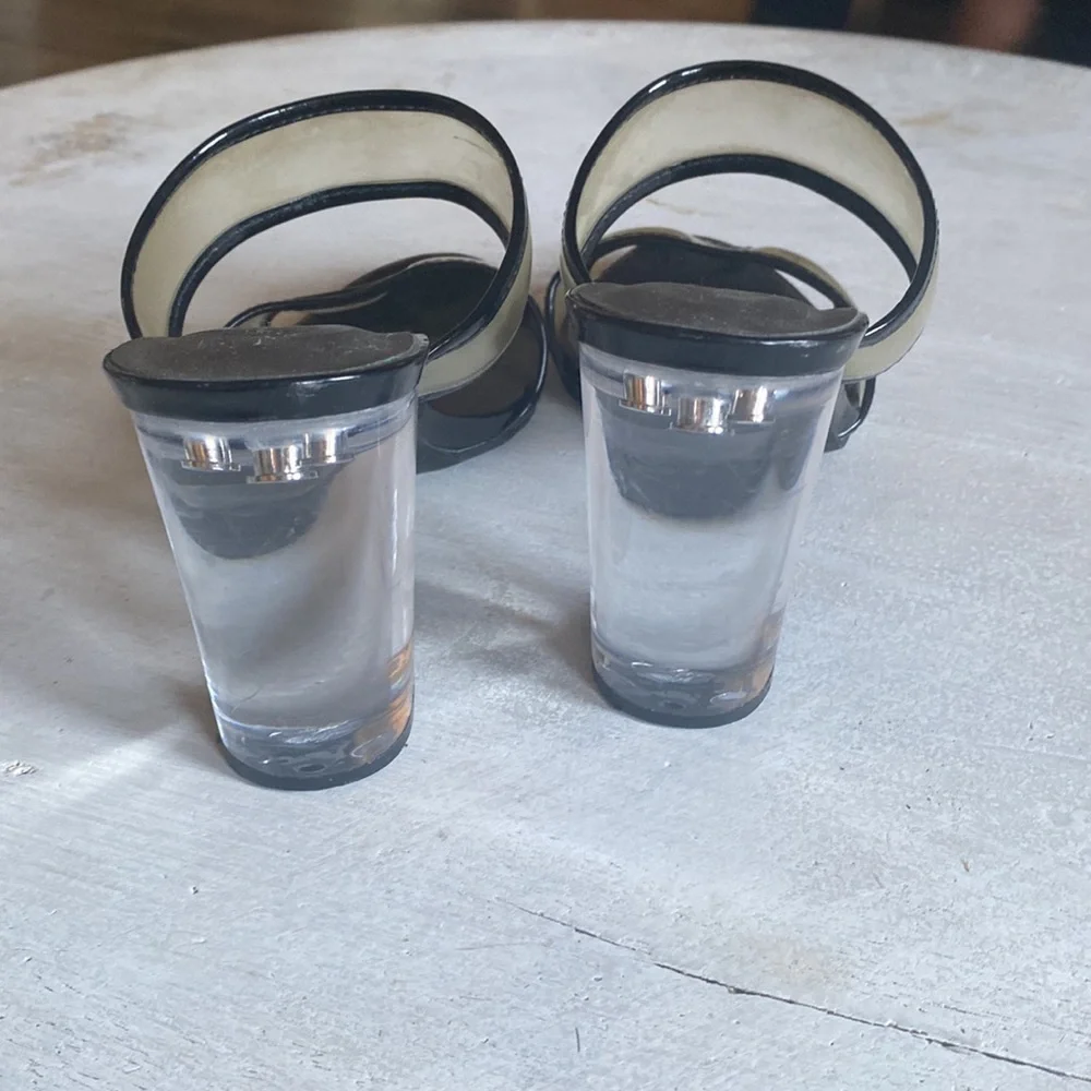 Heels - Picture 3 of 3